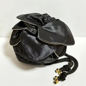 ETRE LA RAISON 긴자 타니자와 플라워 모티브 복조리 백