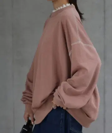 새상품: 허그유 레이스 옷깃 맨투맨 스모크 핑크