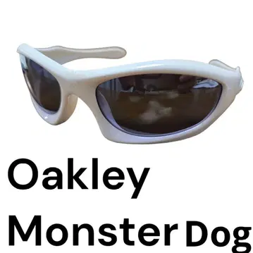 레어 오클리 Monster Dog (몬스터 도그) 화이트 단종 모델