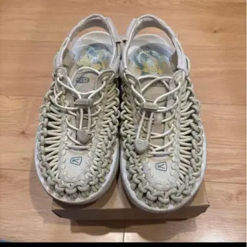 킨 keen 유니크 미모사 23.5cm