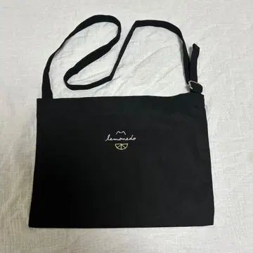 카미시라이시 모네 FC 한정판 사코슈