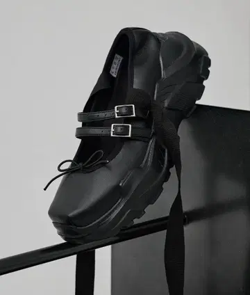 [ AKIKOAOKI/(아키코아오키) ] [ STUDIOUS 별주 ]