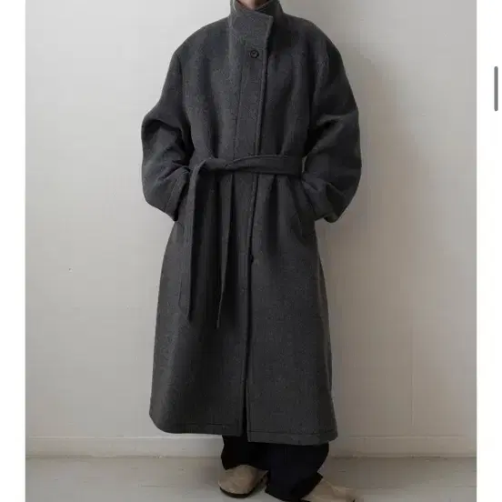 (파사드패턴)캐시미어 하이넥 코트_charcoal