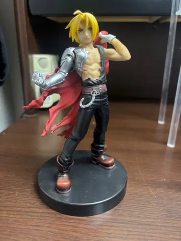 에드워드 엘릭 피규어