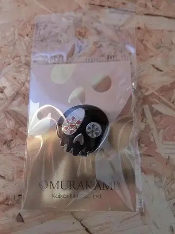 카이카이 키스카 해골 플라워 꽃 핀 배지 무라카미 다카시