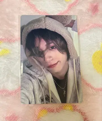 XLOV JUMPUP 하루 트레이딩 카드 곰돌이 모자