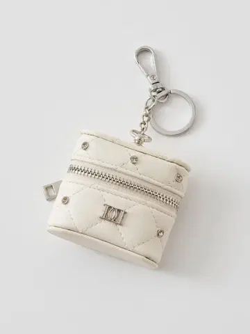 다리치 Darich 퀼팅 비쥬 AirPods 케이스 화이트