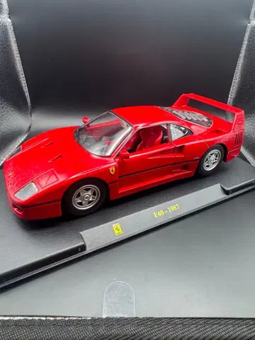 burago Ferrari F40 1/24 모형