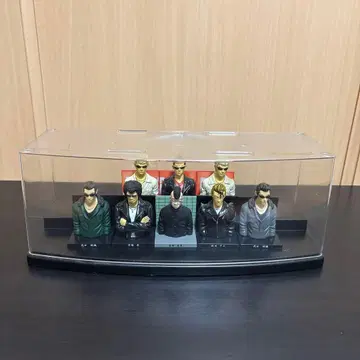 크로우즈/WORST 피규어 8개 세트 투명 케이스 포함