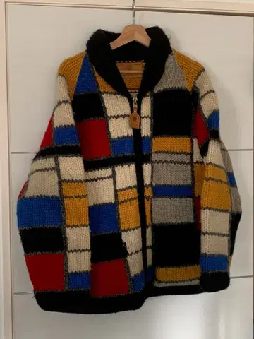 캐내디언 스웨터 컴퍼니 카우친 스웨터 몬드리안 패턴