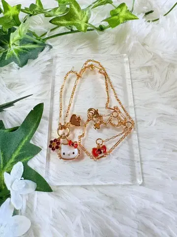 HELLO KITTY x kate spade 참 목걸이