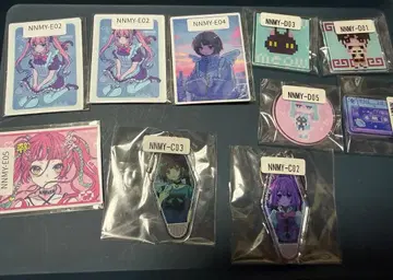 나나미 눈 픽셀 아트 아크릴 스티커 키링