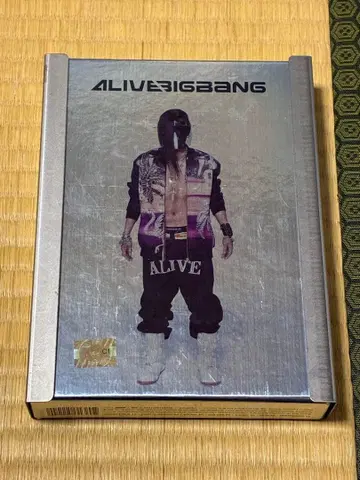 BIGBANG ALIVE G-Dragon Ver. 트레이딩 카드 포함