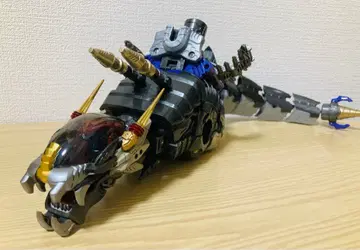 다이아클론: DA-75 와르다로스<드라고 헤드>/호른 라르바만