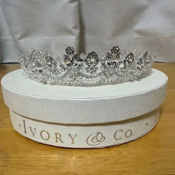 IVORY & CO. 알렉산드라 티아라