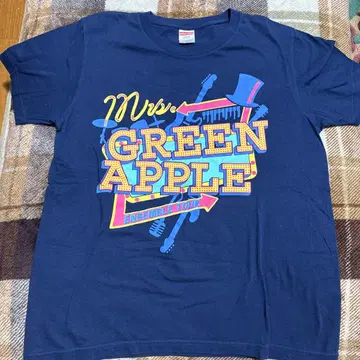 미세스 그린애플 앙상블 투어 티셔츠 L