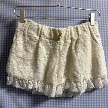 LIZLISA 리즈리사 TRALALA 벌룬 숏팬츠 화이트