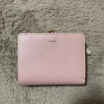 질스튜어트 반지갑