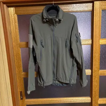 tilak 노샤크 미그 자켓