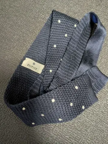 에디피스 니트 타이 도트 네이비