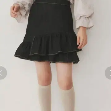 merry jenny 데님 프릴 미니 스커트 블랙