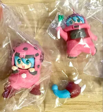 GUNDAM x MIKU 피규어 컬렉션 2체 세트