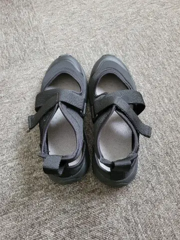 무인양품 스니커즈 샌들