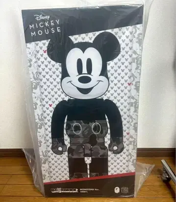베어브릭 1000% 미키 모노톤ver.