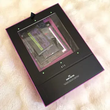 BTS 방탄소년단 2022 SEASONS GREETINGS