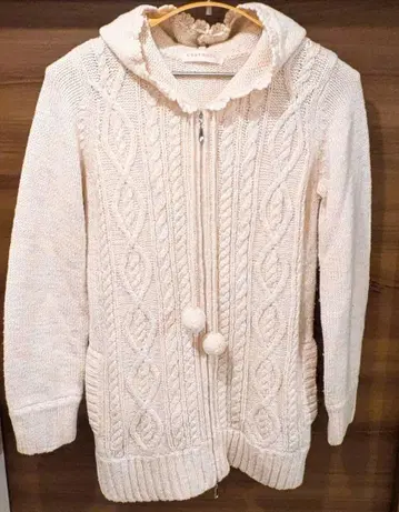 L'EST ROSE 후드 부착 니트 집업 후드티