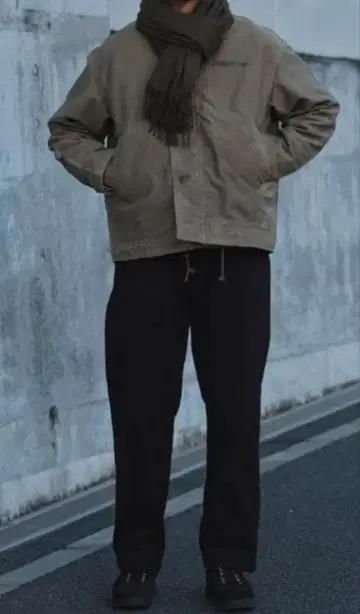 echeveria 클래식 프렌치 트라우저 블랙