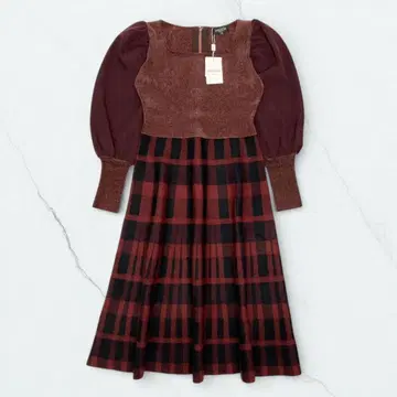 EmiriaWiz 에밀리아 위즈 프레르 체크 니트 도킹 원피스