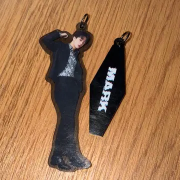 NCT 127 마크 UNITY 아크릴 키링