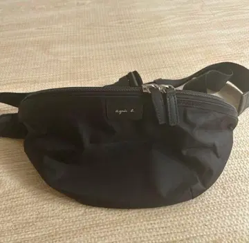 agnis b. 블랙 바디백 RAT01-06