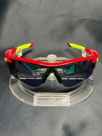 오클리 레이더락 Team Red SP 셀렉션