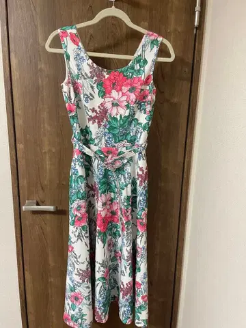 새상품급 앙데팡당 피오니 보태니컬 무늬 원피스 사이즈 36