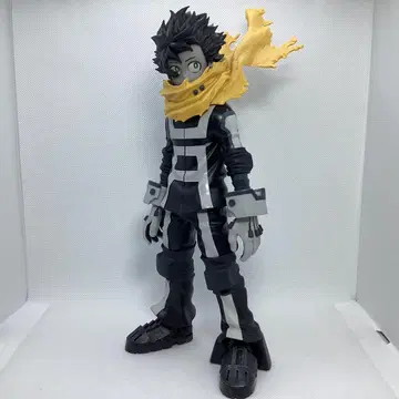 나의 히어로 아카데미아 미도리야 이즈쿠 7th 시즌 피규어 흑백