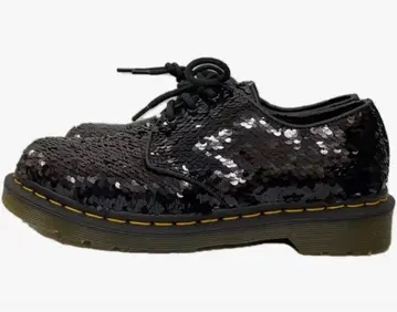 새상품 닥터마틴 1461 SEQN 24597016 블랙 x 실버