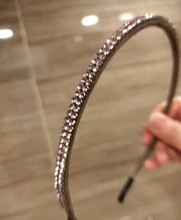 acca 반짝이는 스톤 장식 헤어밴드 핑크