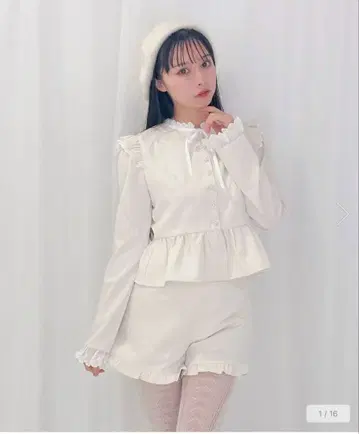 Honey Cinnamon 허니시나몬 리본 포함 프릴 셋업