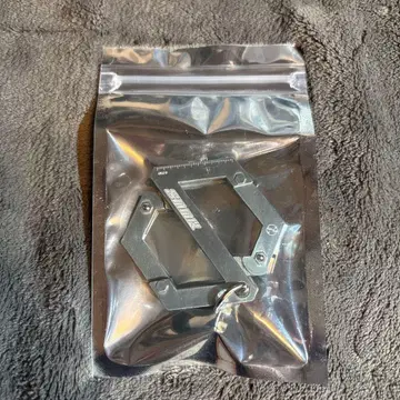 계속 한밤중이면 좋을 텐데. 카라비너 모래고양이 굿즈