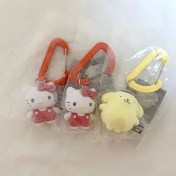 산리오 캐릭터즈 헬로키티 폼폼푸딩 카라비너 포함 키링