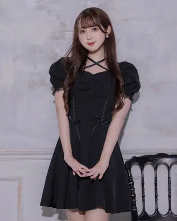 pium 원피스 블랙