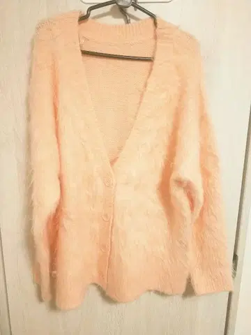 and ST 핑크 가디건