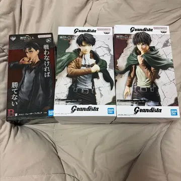 진격의 거인 엘렌 피규어 묶음 판매