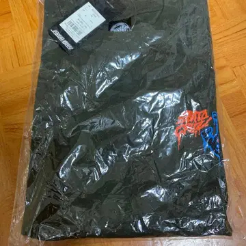 미개봉 새상품 SANTACRUZ 산타크루즈 반팔 T셔츠 핸드