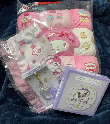 [ 4종 세트 ] 산리오 쿠로미 당첨 복권 라스트 원 쿠션