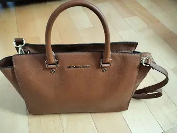 MICHAEL KORS 브라운 숄더백