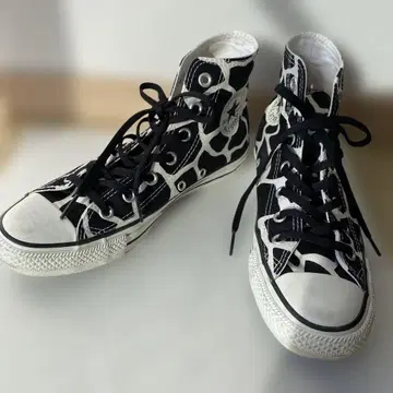 컨버스 올스타 애니멀 지라프 하이컷 스니커즈 화이트 블랙 기린