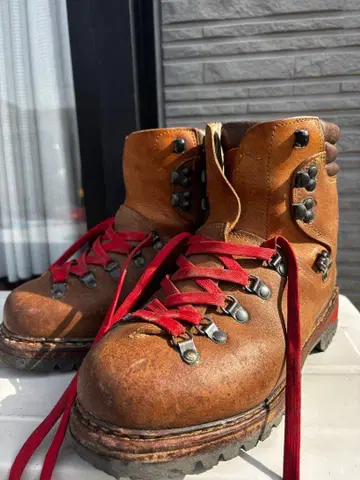 독일제 Hanwag 등산화 천연 가죽 27.5cm 중등산화